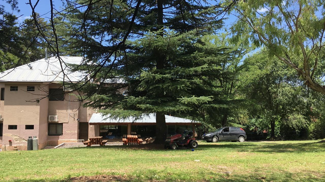 The Hostelhouse Centro. Casa De Huespedes. Villa General Belgrano Bagian luar foto