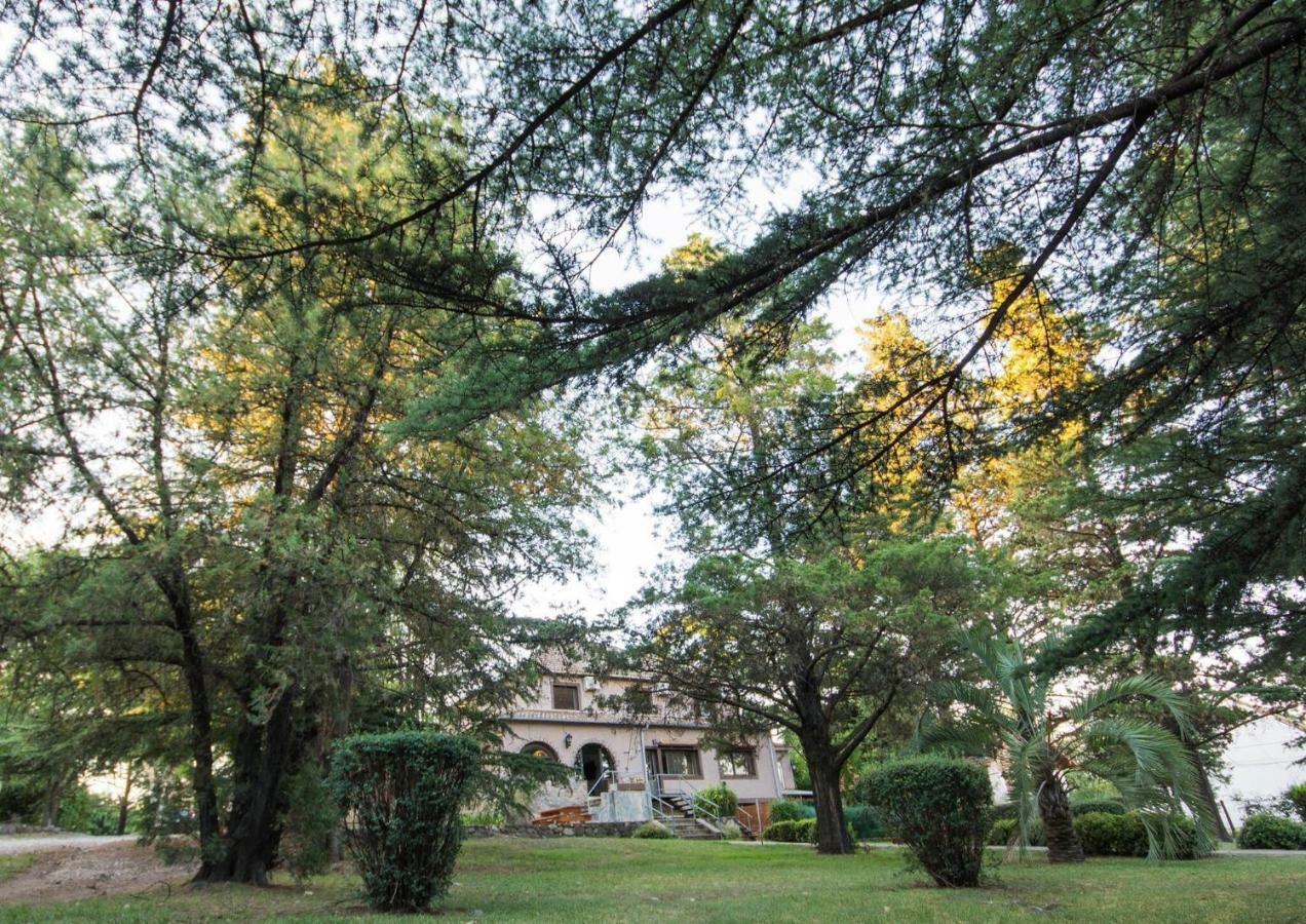 The Hostelhouse Centro. Casa De Huespedes. Villa General Belgrano Bagian luar foto